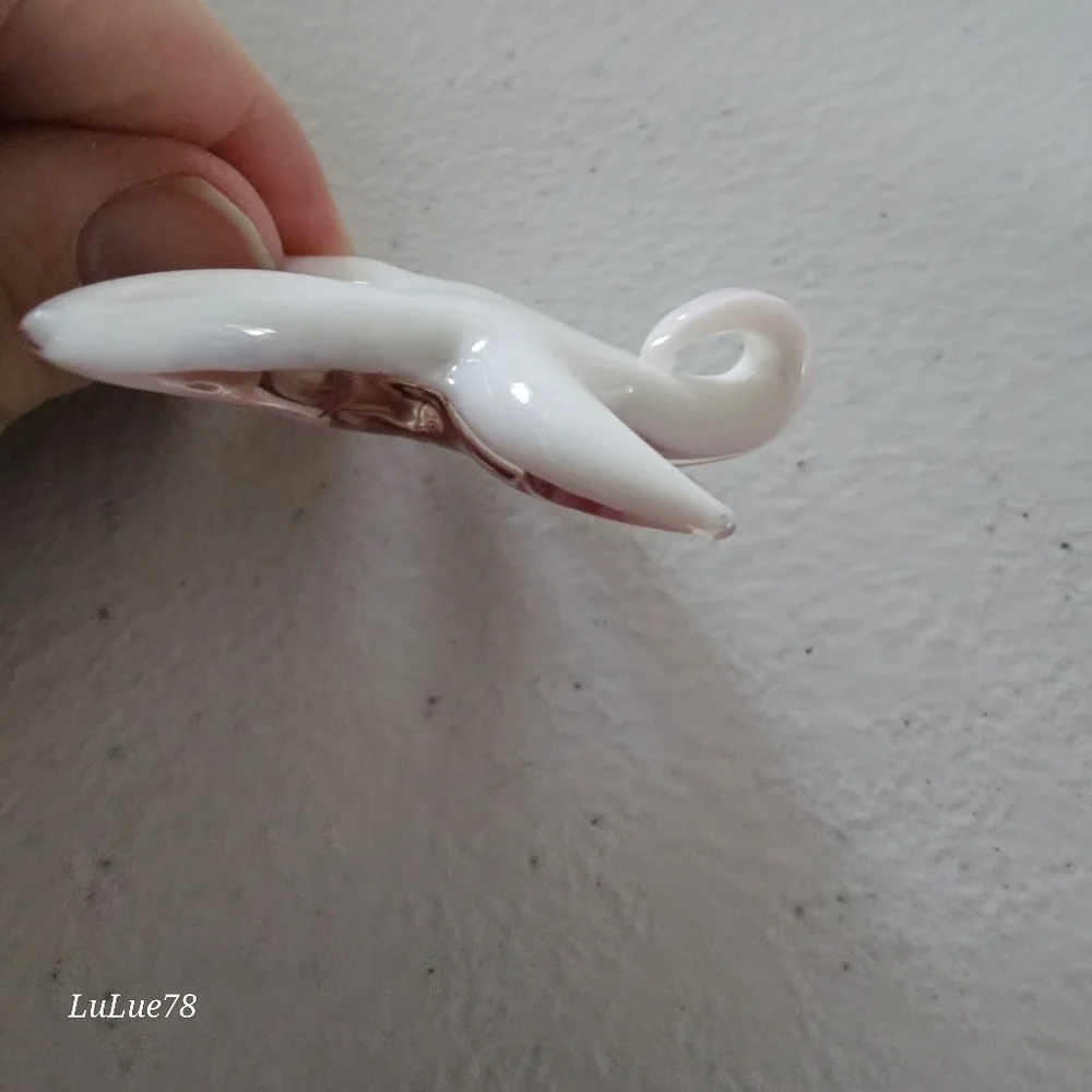 Pink and White Glass Starfish Pendant - Picture 6 of 9